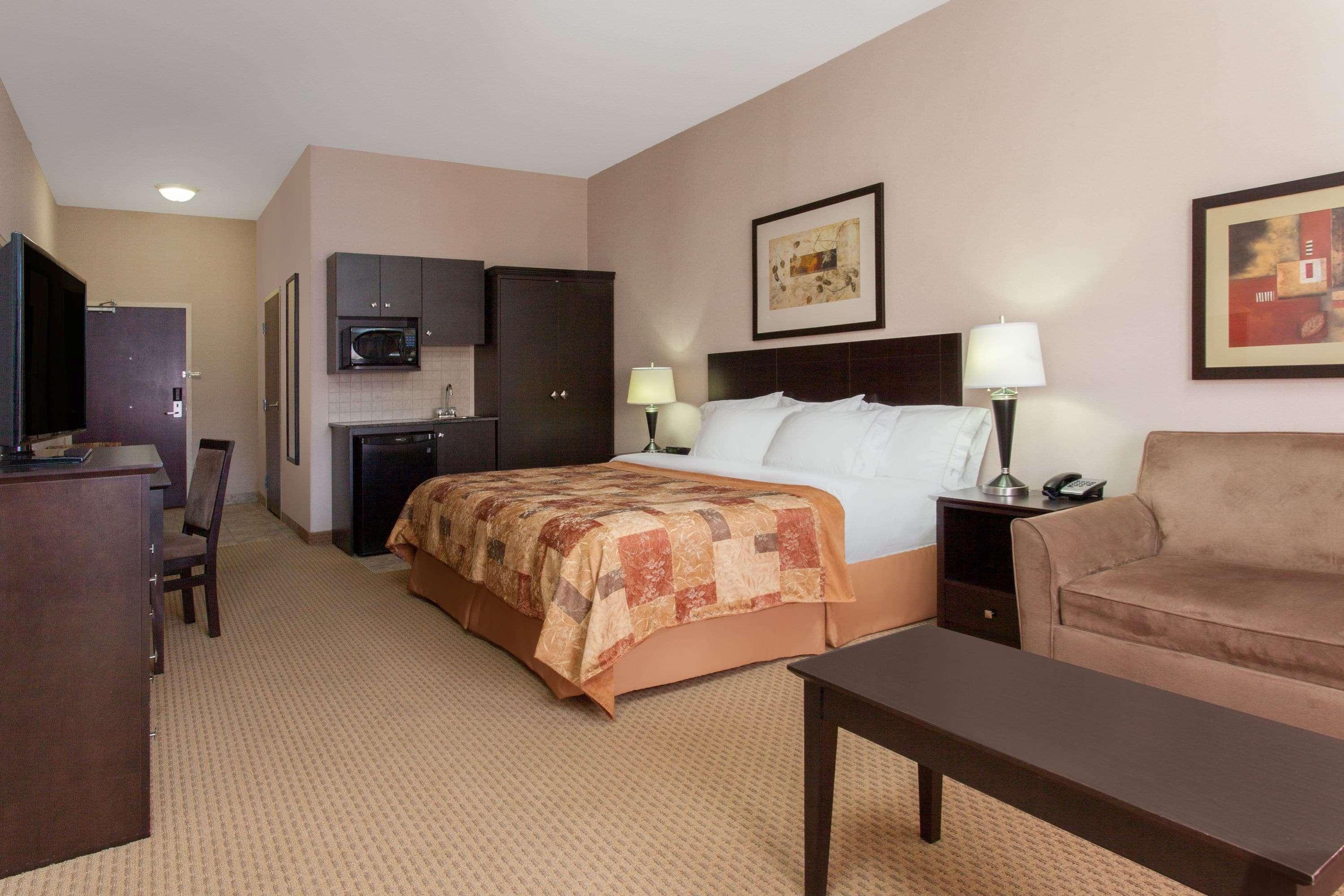 Ramada By Wyndham Brooks Hotell Eksteriør bilde